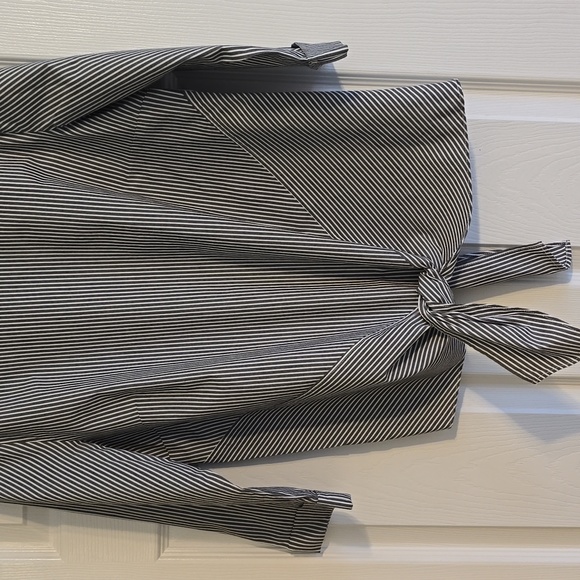 J. Jill Blouse Tie Waist Sz. M - Picture 4 of 4